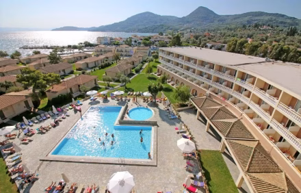 MESSONGHI BEACH HOTEL 4* – MORAITIKA