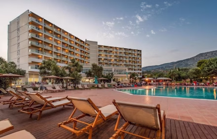 EVIA RIVIERA 4* (ex. Amarynthos) – EVIA